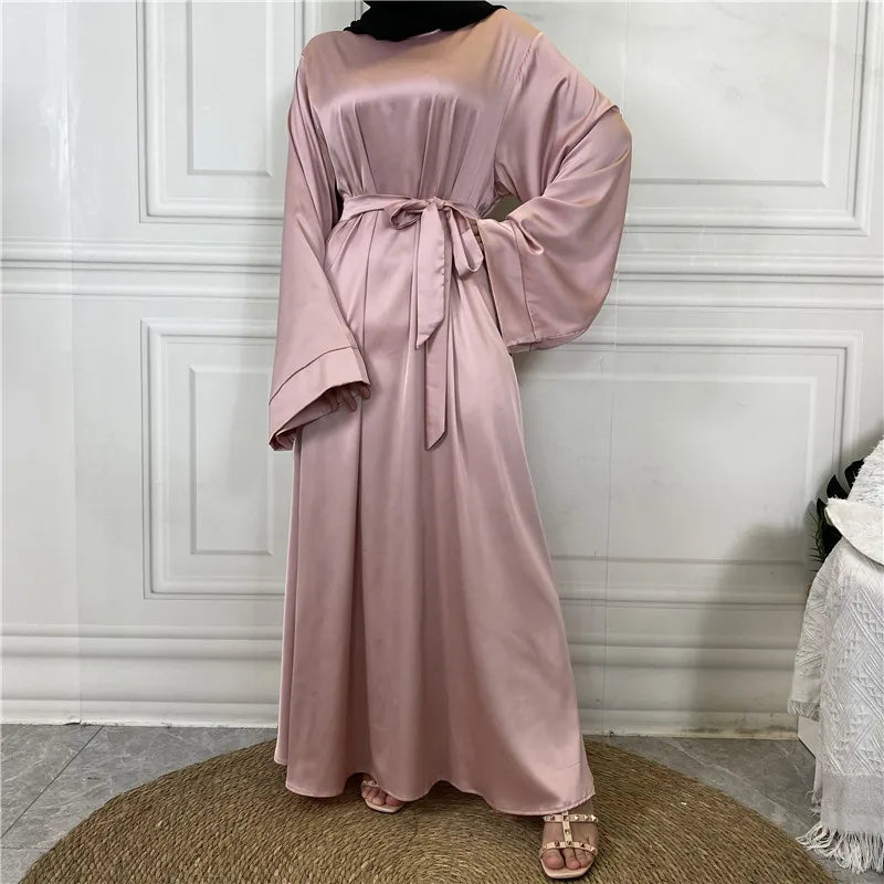 Abaya elegante in satin – Abito lungo chic per cerimonie